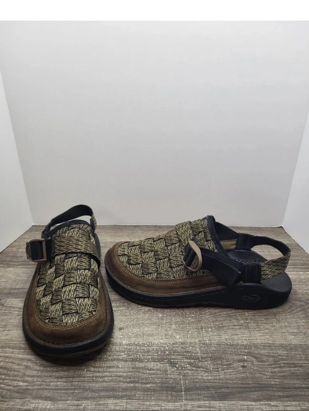 Chaco Canyon Woven Clogs  Men's Size 9 Brown Black Shoes